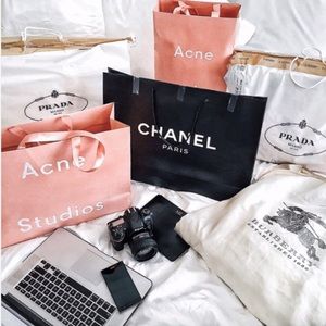 Meet your Posher, Hannah